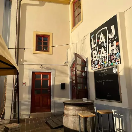 Super Small Micro-treehouse In The Centre *